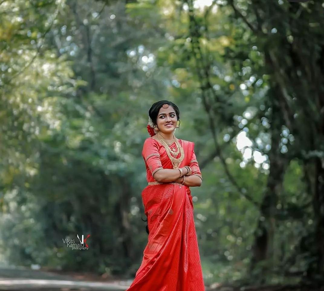 ROSE HI-TECH BEAUTY CARE THALAYOLAPARAMBU