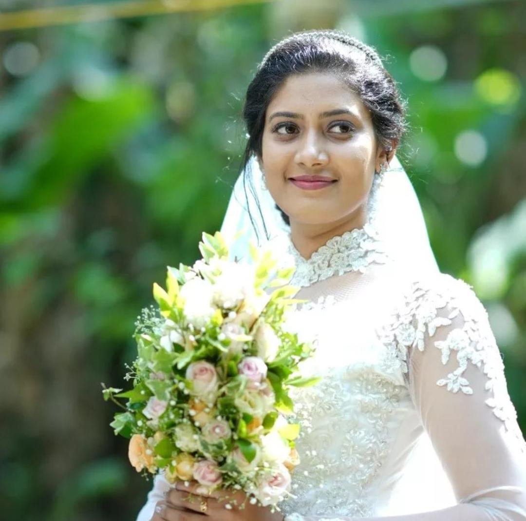 ROSE HI-TECH BEAUTY CARE THALAYOLAPARAMBU